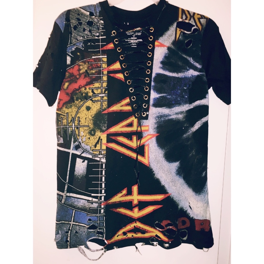 Vintage distressed lace up Tee